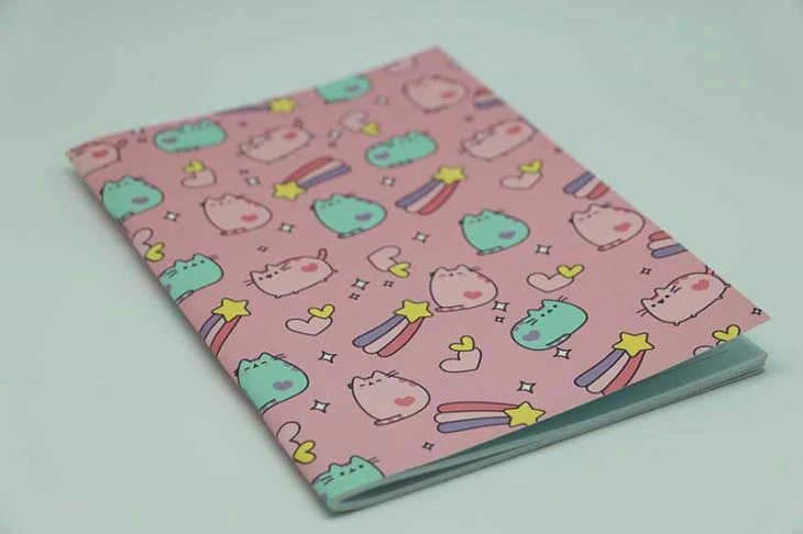 Печатка книг із сідлам